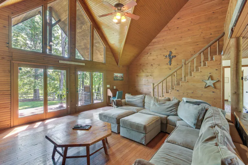 Peaceful Cabin Between Nashville & Bowling Green! - Image 1