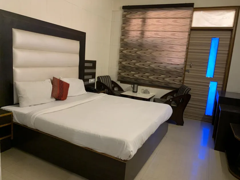 Hotel Citi Heights - Image 1