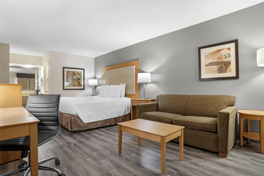 Best Western Airport Inn - Image 1