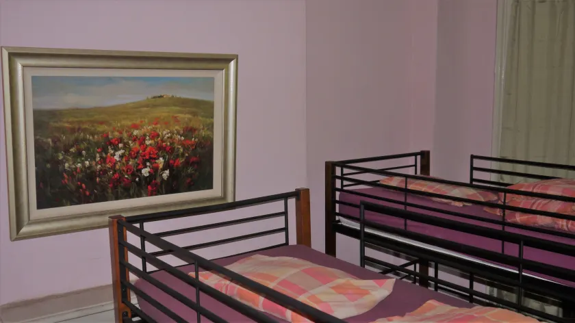 Embassie Backpackers - Image 1