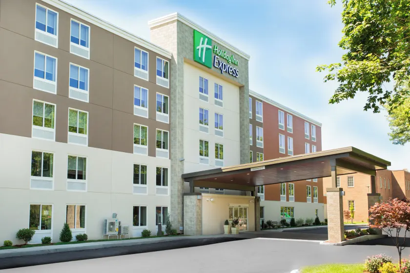 Holiday Inn Express Chelmsford by IHG - Image 1