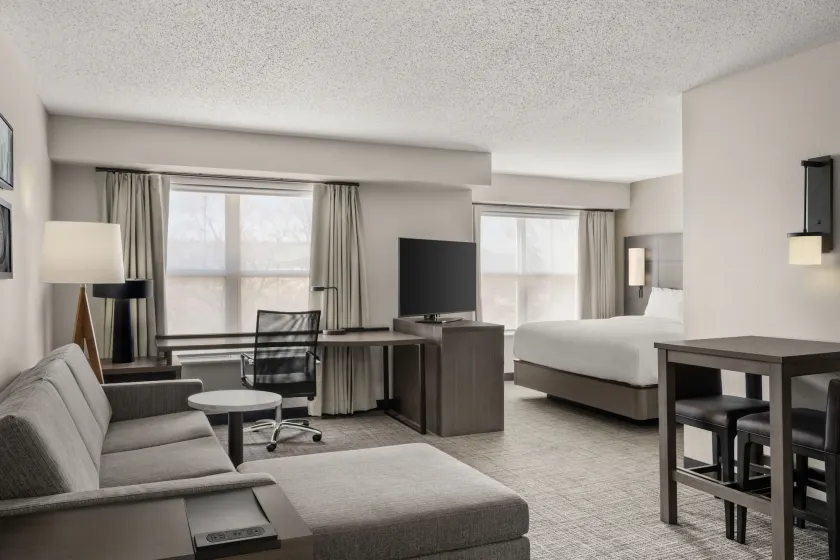 Residence Inn by Marriott Davenport - Image 1