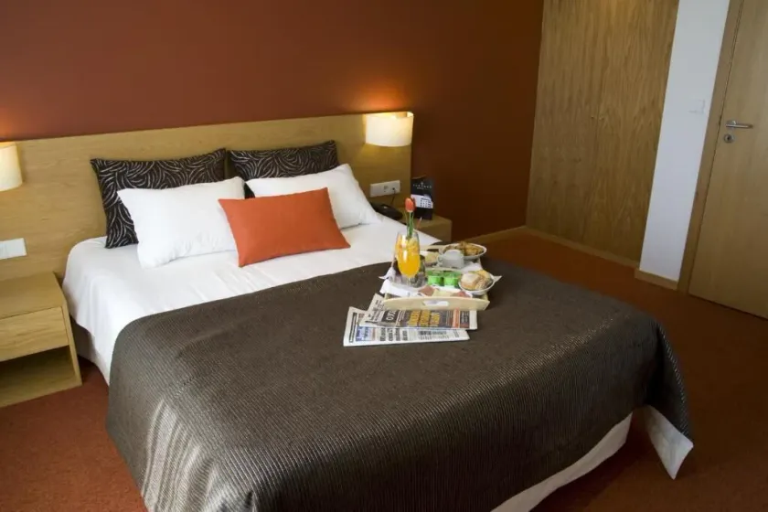 Paredes Hotel Apartamento - Image 1