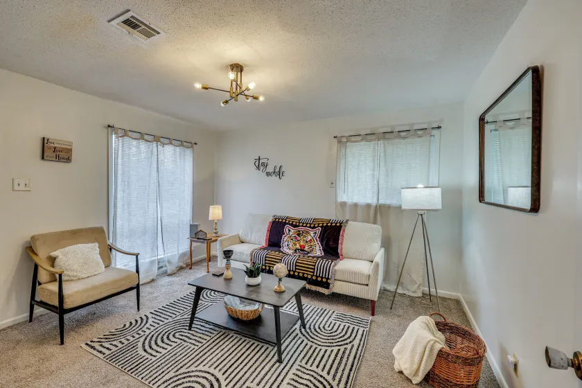 Easy University Access! Charming Home in Grambling - Image 1