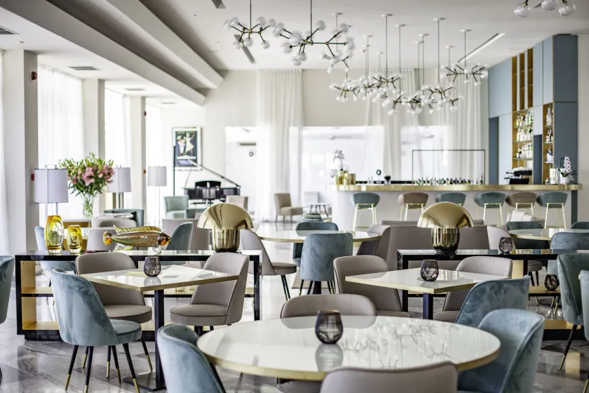 Diana Grand Hotel - Image 1