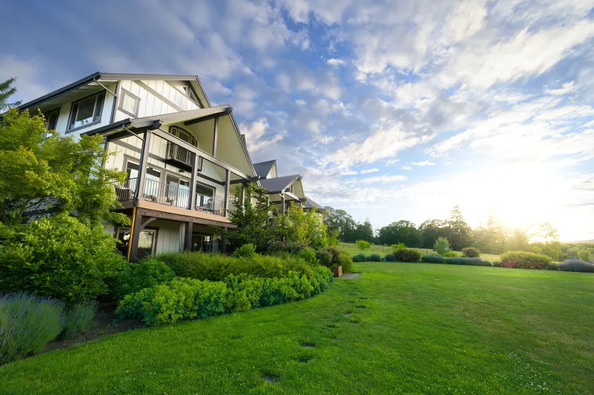 The Setting Inn Willamette Valley - Image 1