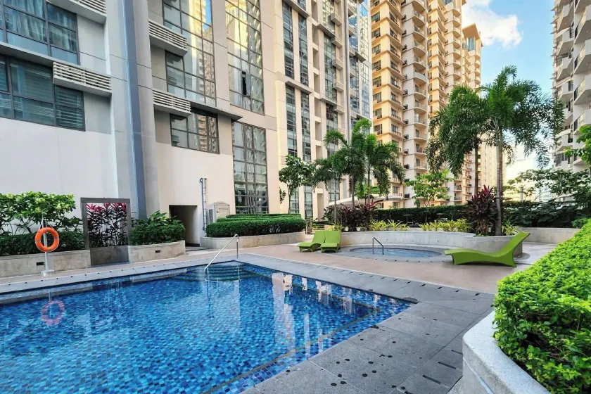 Mckinley Hill BGC Hotel - Image 1