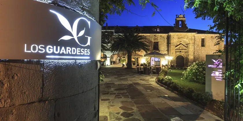 Los Guardeses - Image 1