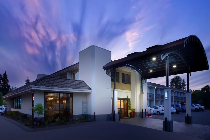 Best Western Seattle Airport Hotel - Image 1