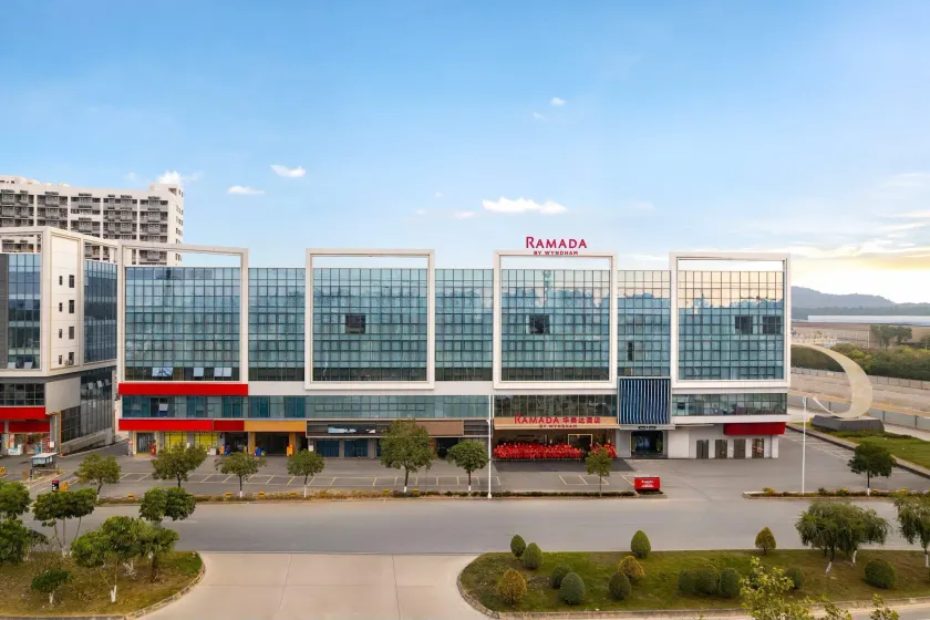 Ramada by Wyndham Zhaoqing Dawang - Image 1