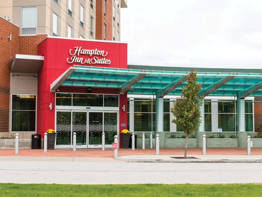 Hampton Inn & Suites Erie Bayfront - Image 1
