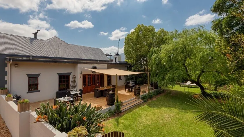 Sauvignon Country Lodge - Image 1