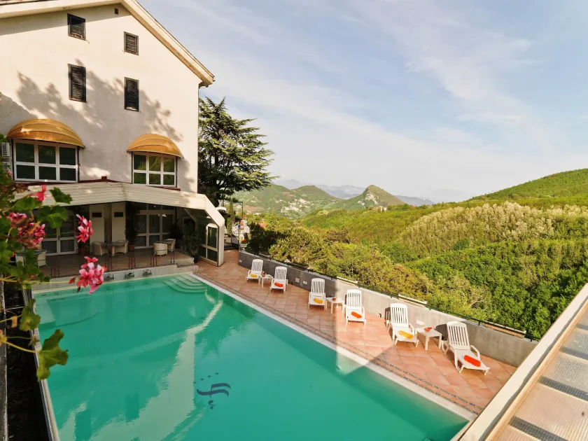 Hotel Scapolatiello - Image 1