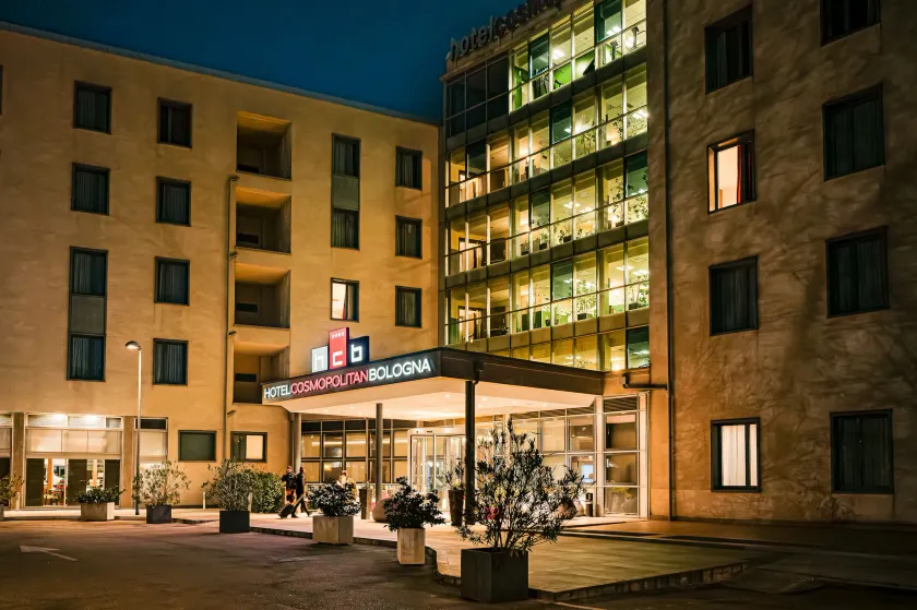 Hotel Cosmopolitan Bologna - Image 1