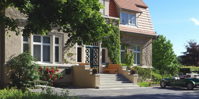 Gutshaus Barkow - Image 1