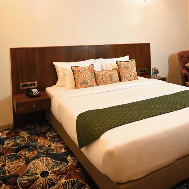 Kadamb Kuteer Hotel and Resort - Image 1