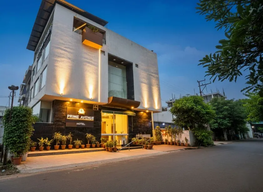 FabHotel Prime Avenue - Image 1