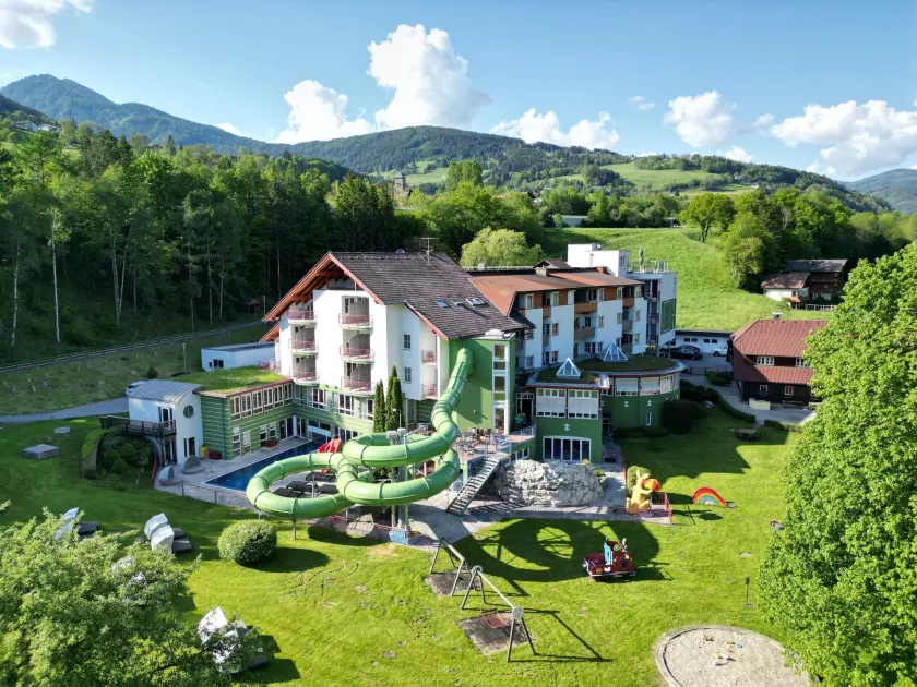 Familienhotel Trebesingerhof - Image 1