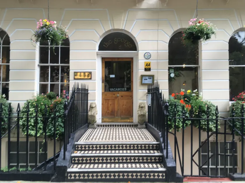 George Hotel - Image 1