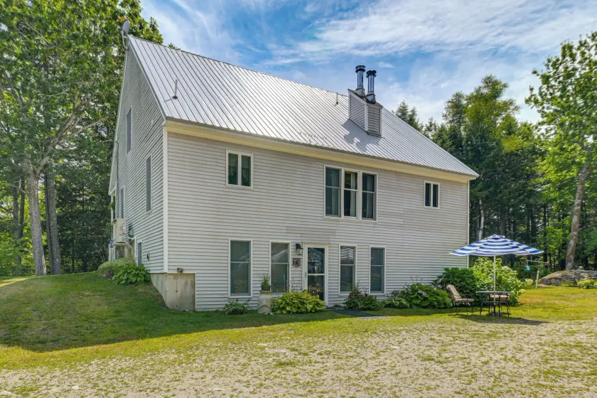 Explore Coastal Maine! Cozy Apt w/ Yard & Garden - Image 1