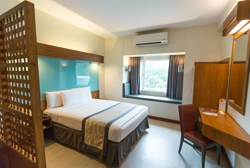 Microtel by Wyndham UP Technohub - Image 1