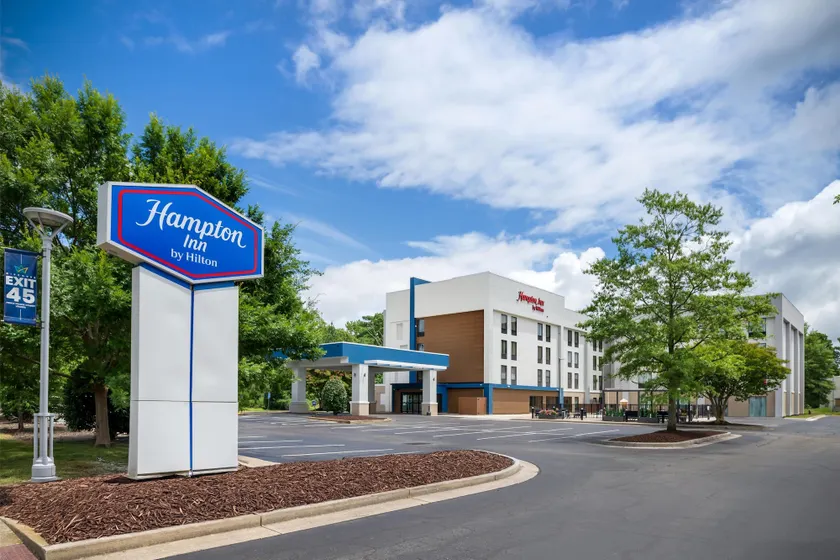 Hampton Inn by Hilton Petersburg Fort Lee - Image 1