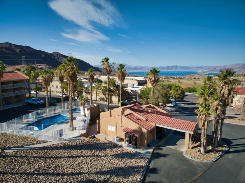 Lake Mead Inn - Image 1