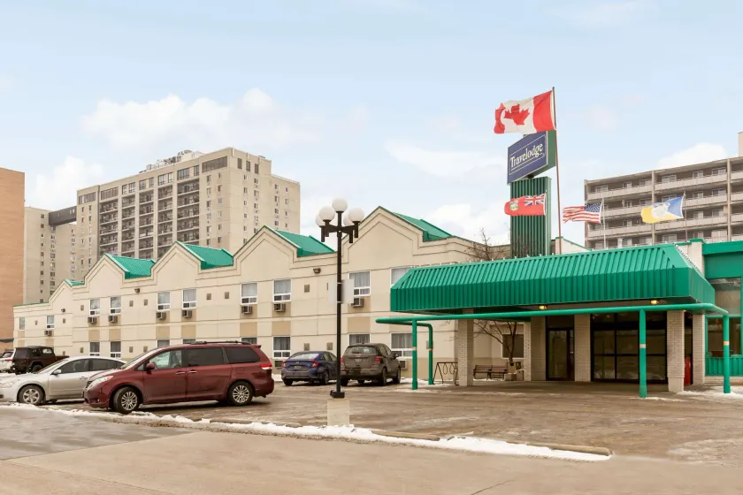 Travelodge by Wyndham Winnipeg East - Image 1