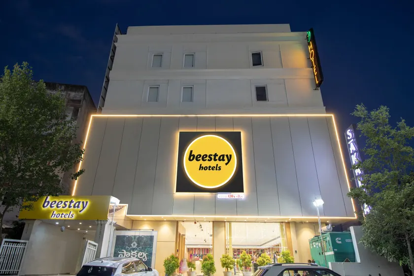 beeStay Hotels MG Road Vijayawada - Image 1