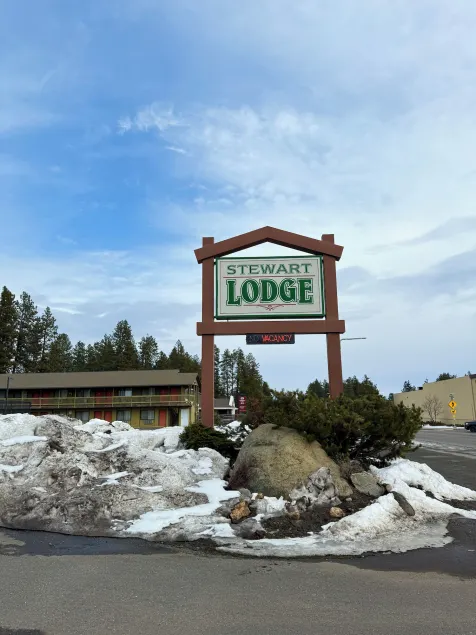 Stewart Lodge - Image 1