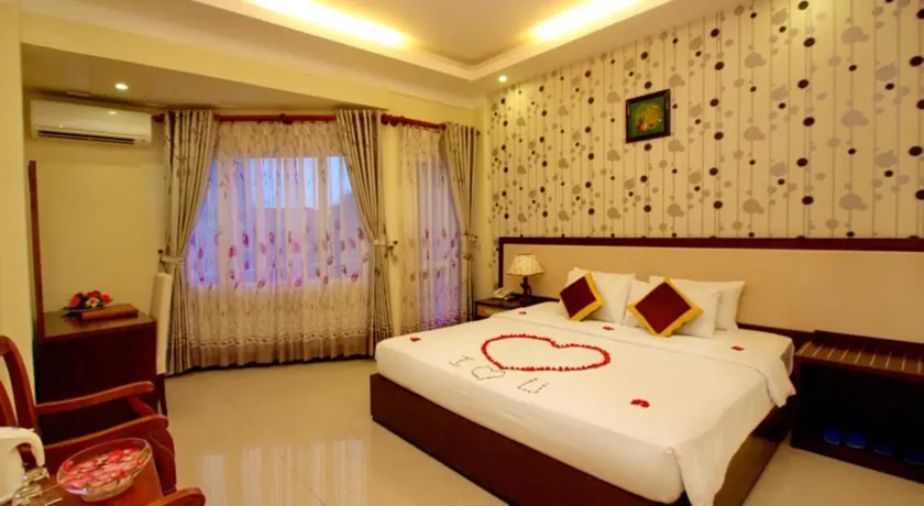 Luxury Nha Trang Hotel - Image 1