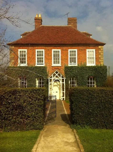 Whitchurch Farm Guesthouse - Image 1