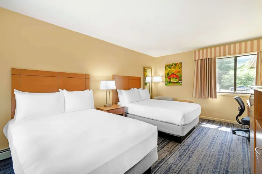 Best Western Inn & Suites Rutland-Killington - Image 1