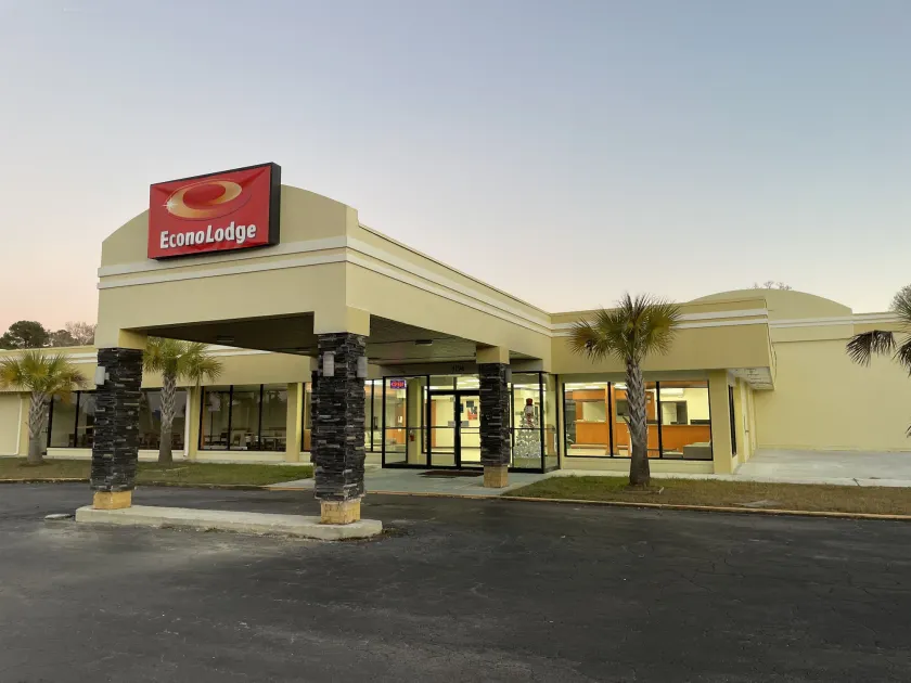 Econo Lodge Yemassee - Image 1