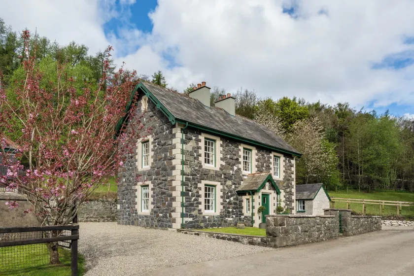 Keeper's Cottage - Image 1