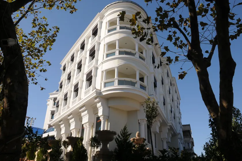 Paradise Island Hotel - Image 1
