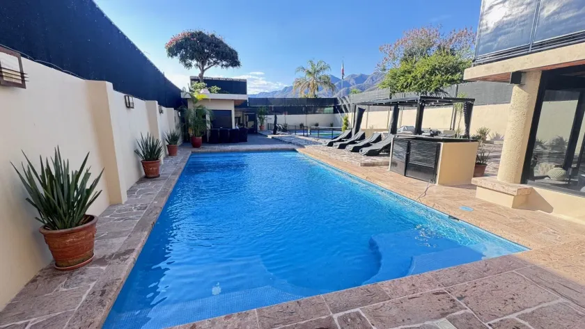 Modern 3-Bedroom Retreat in Ajijic-Walk To Everything-Gym-Pickleball-Golf Cart - Image 1