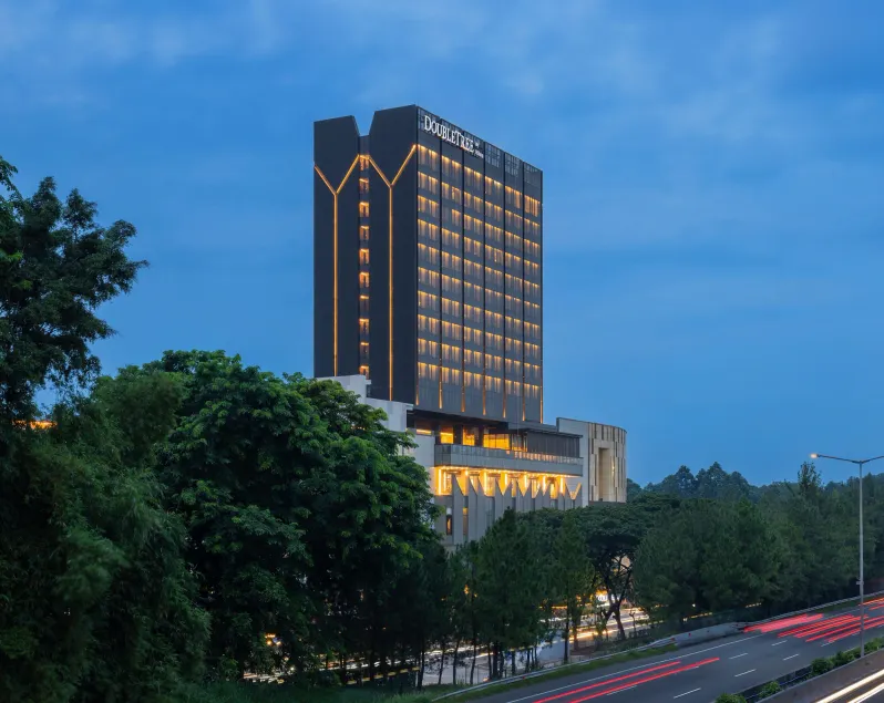 DoubleTree by Hilton Jakarta Bintaro Jaya - Image 1