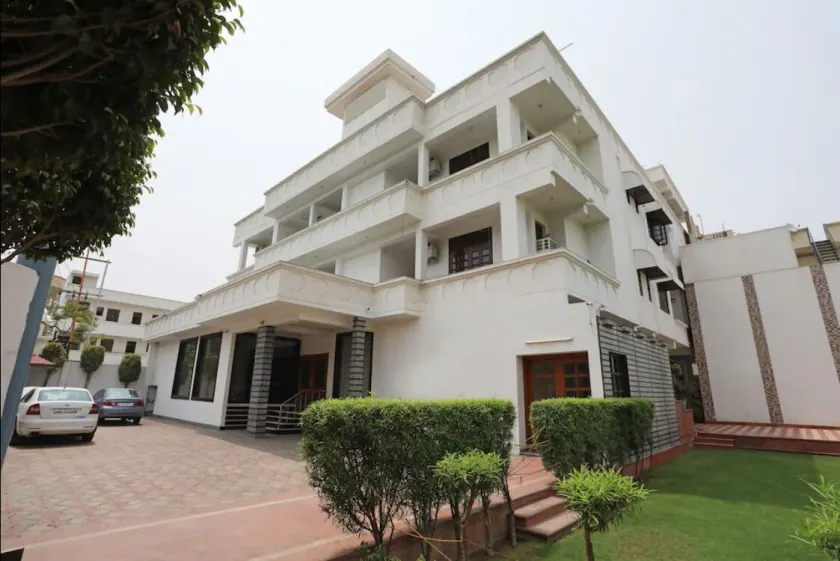 Hotel Marc Royal - Image 1