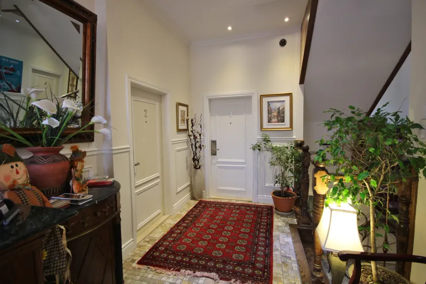 Parc Suites Hotel - Interior entrance