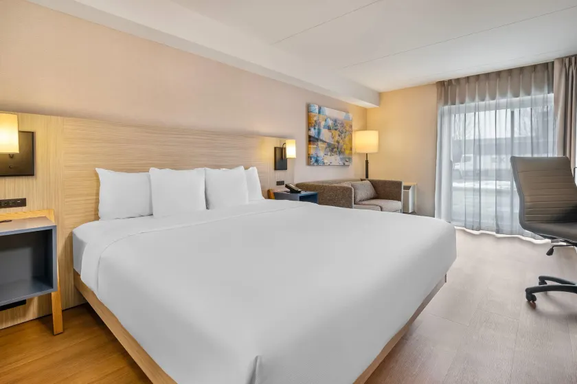 Comfort Inn - Image 1