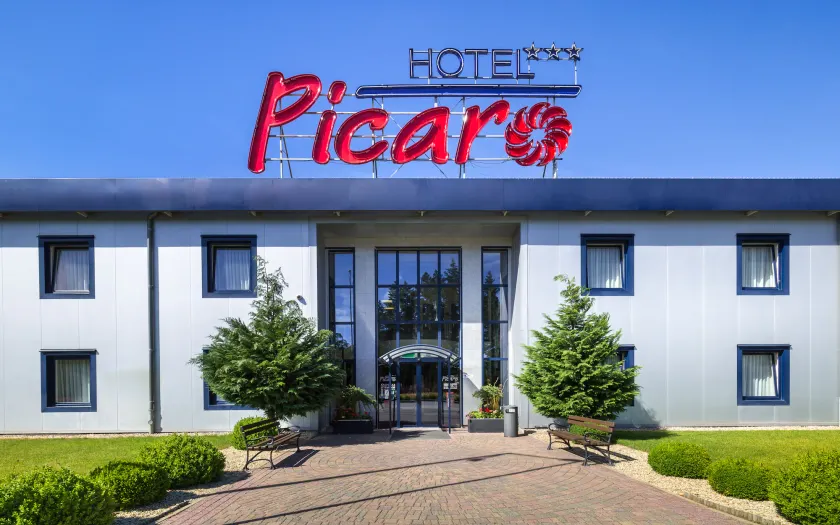 Hotel Picaro Stok - Image 1