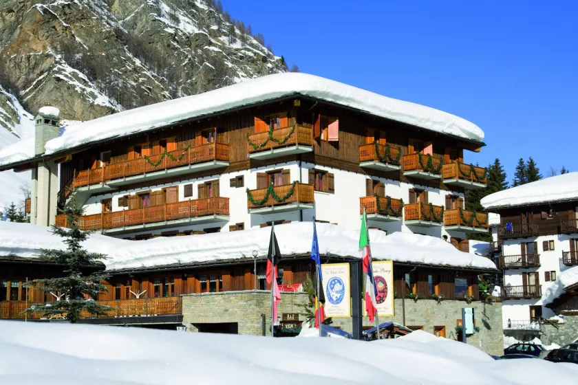 Hotel Granta Parey - Image 1