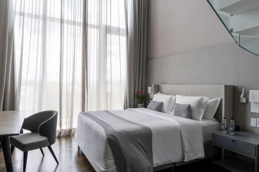 Suryaa Hotel Pinhais, Curio Collection by Hilton - Image 1