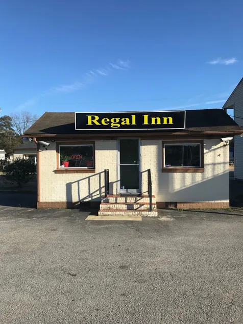 Regal Inn - Image 1
