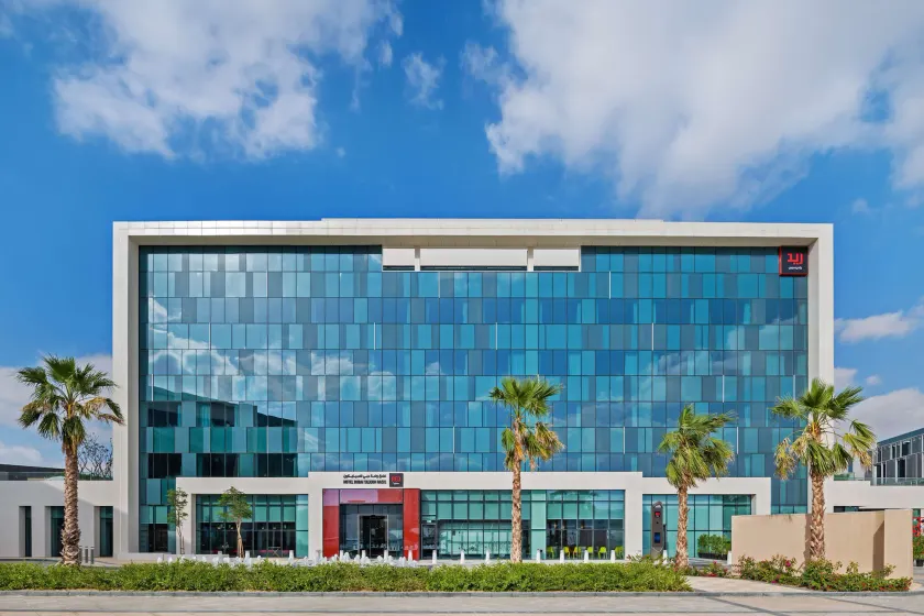 Radisson RED Dubai Silicon Oasis - Image 1