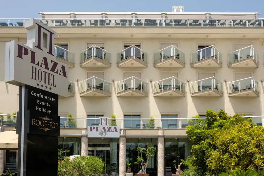 Plaza Hotel Catania - Image 1
