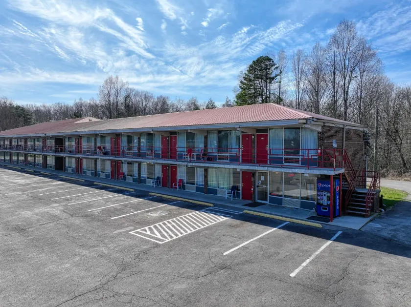 Americas Best Value Inn Stearns, KY - Image 1