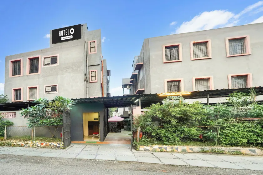 Hotel O Hingna Road Near Rachana Metro Station - Image 1