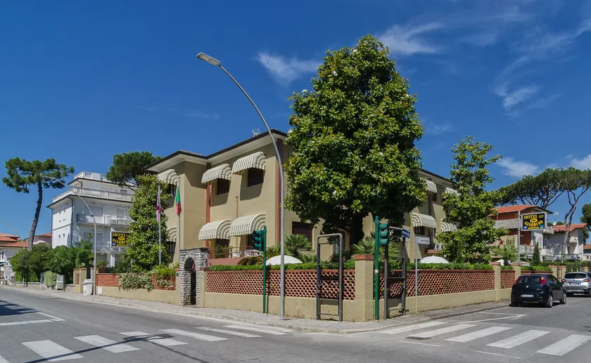 Hotel Giardino - Image 1